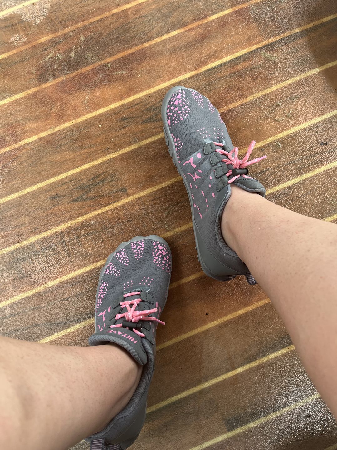 Customer photo review of Hiitave  Women’s Barefoot Minimalist water shoes