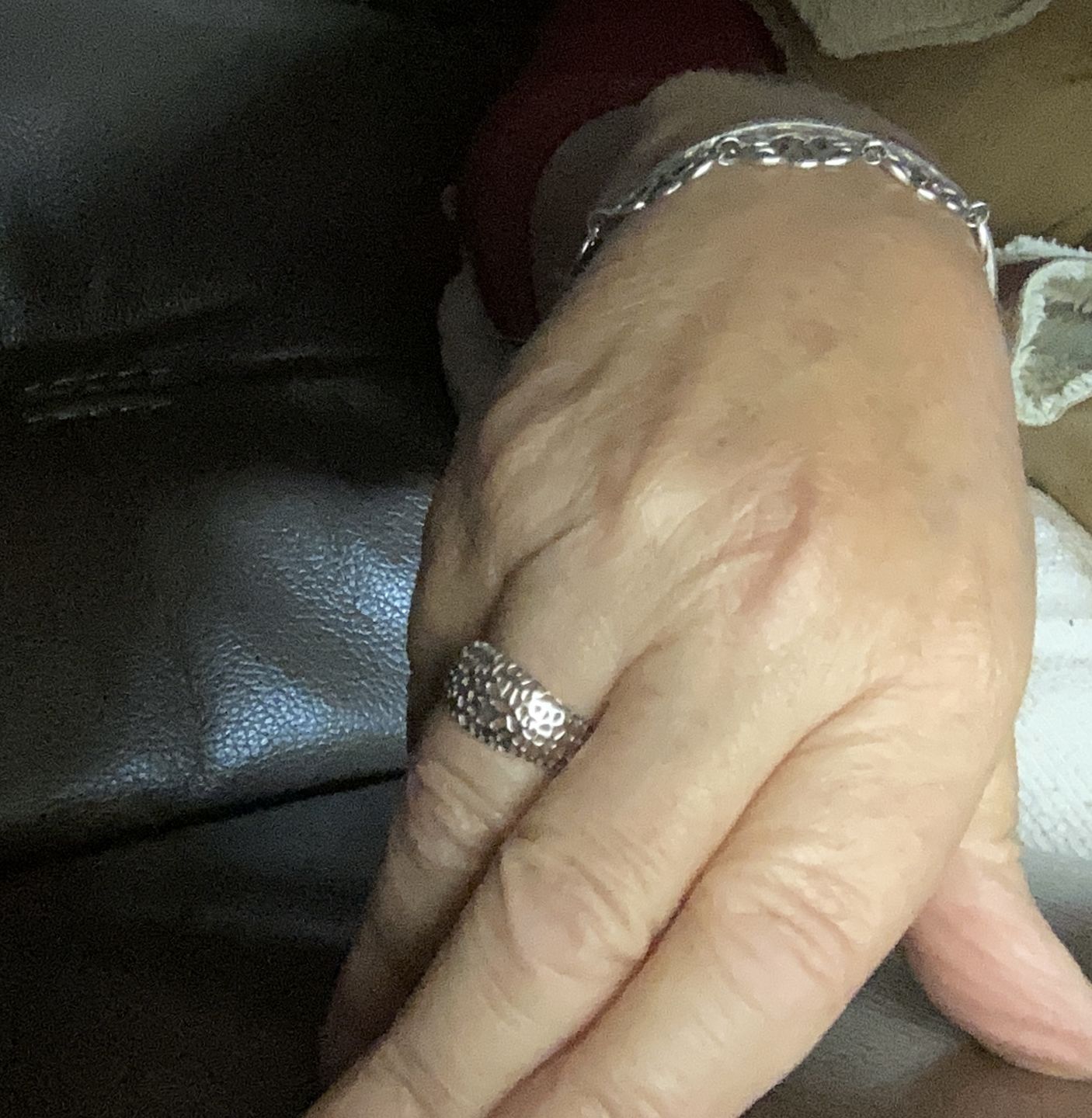 Customer photo review of Lattice Tapered Band Ring