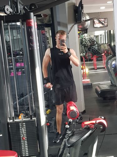 Customer photo review of Rough Cut Tank - Black