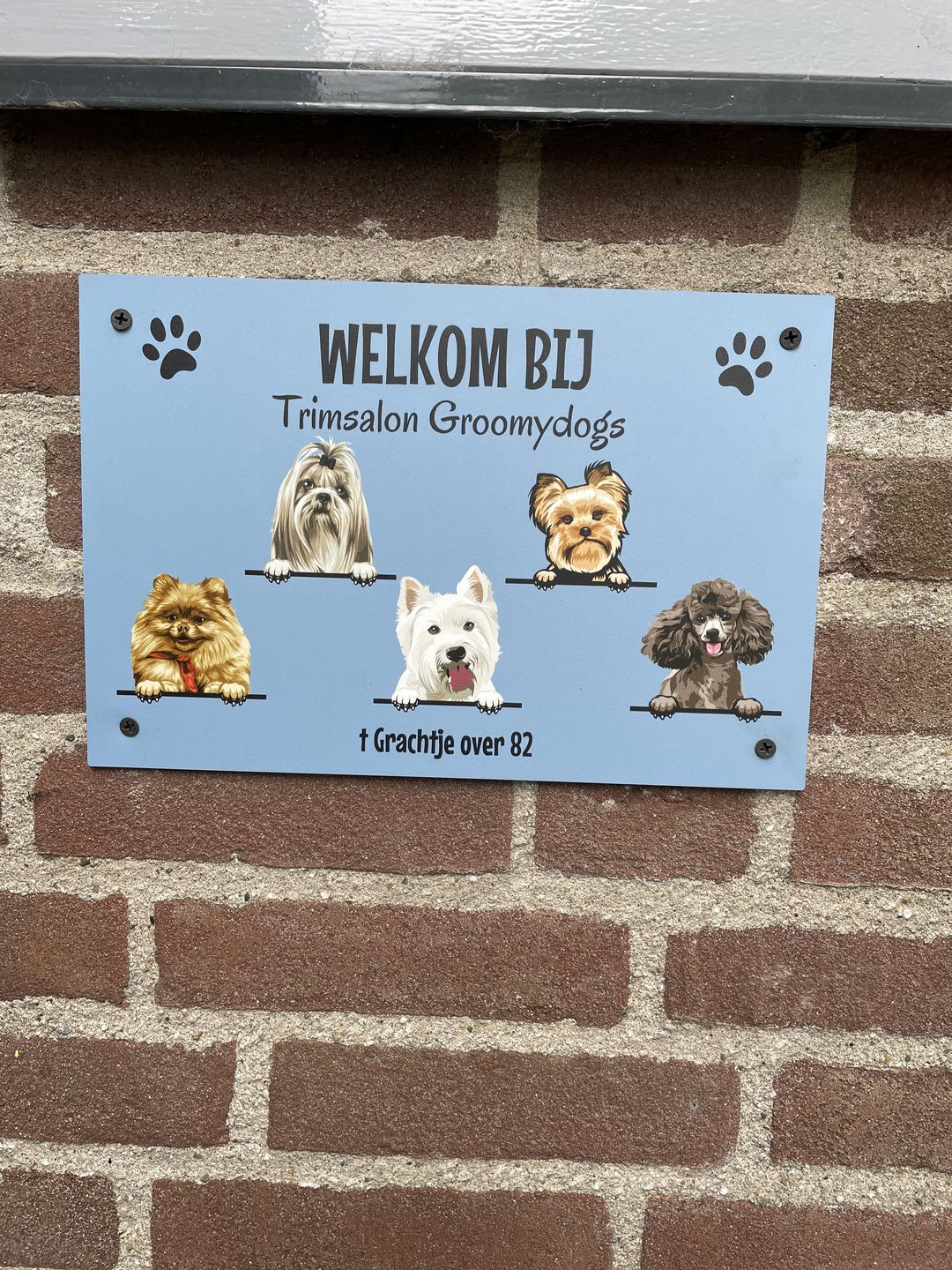 Customer photo review of Spionerende huisdieren- Gepersonaliseerde deurbord