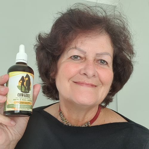 Customer photo review of Micellar Sulfate-Free Shampoo & Conditioner Combo with Hair & Nail Herbs