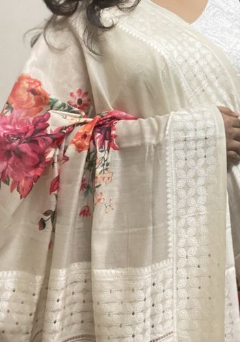 Customer photo review of Pearl White Chikankari Saree