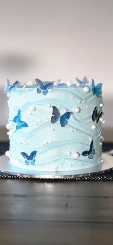 Customer photo review of Blue Edible Wafer Butterflies - Medium - 32pcs