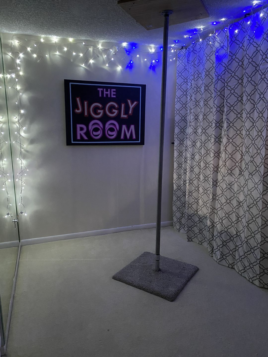Customer photo review of The Jiggly Room Framed Canvas Wall Art  Al Bundy Favorite