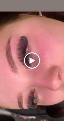 Customer video review of 0.05 Easy Smart Fan Russian Volume Cashmere Lashes (16 lines)
