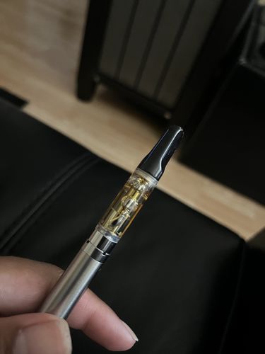 Customer photo review of Delta8 THC 92% Vape Cartridge - OG Kush (Hybrid)