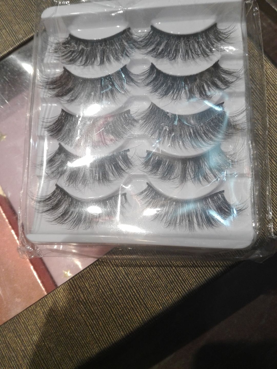Customer photo review of O.TWO.O 3D MINK EYELASHES
