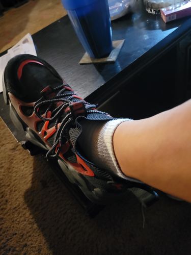 Customer photo review of Maven Unisex Composite Toe Lightweight Work Boots