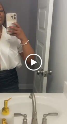 Customer video review of Beyoncé Honey Blonde Knotless Braids