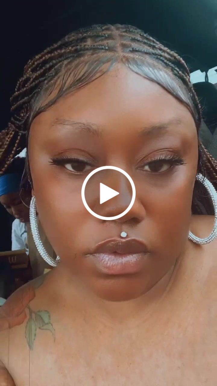 Customer video review of Beyoncé Knotless Braids Wigs (Ready To Ship)