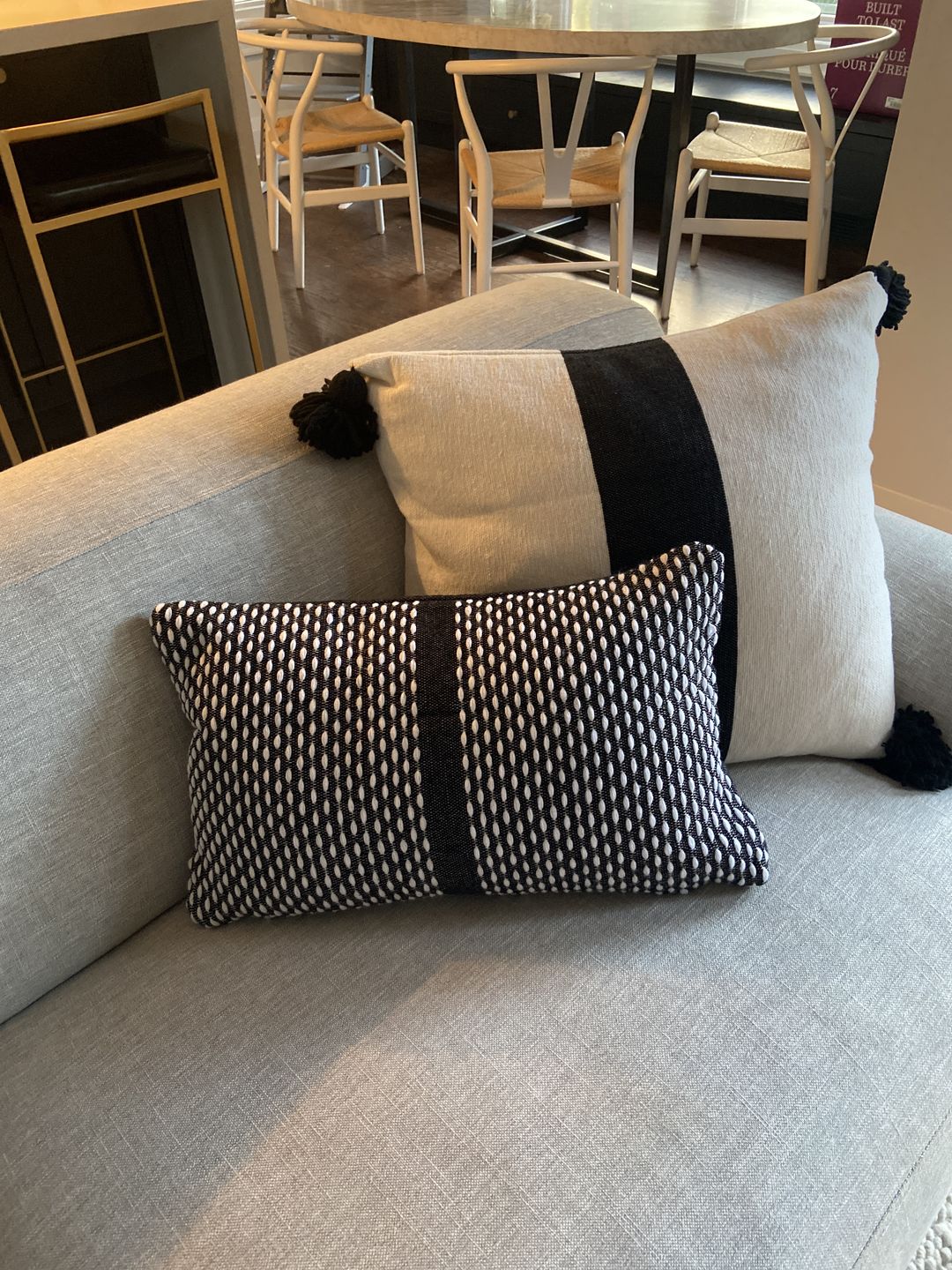 Customer photo review of Kala - Lumbar 12x20"