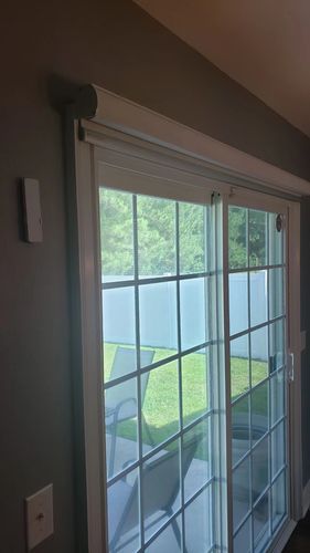 Customer photo review of SmartWings Motorized Roller Shades 100% Blackout Essential