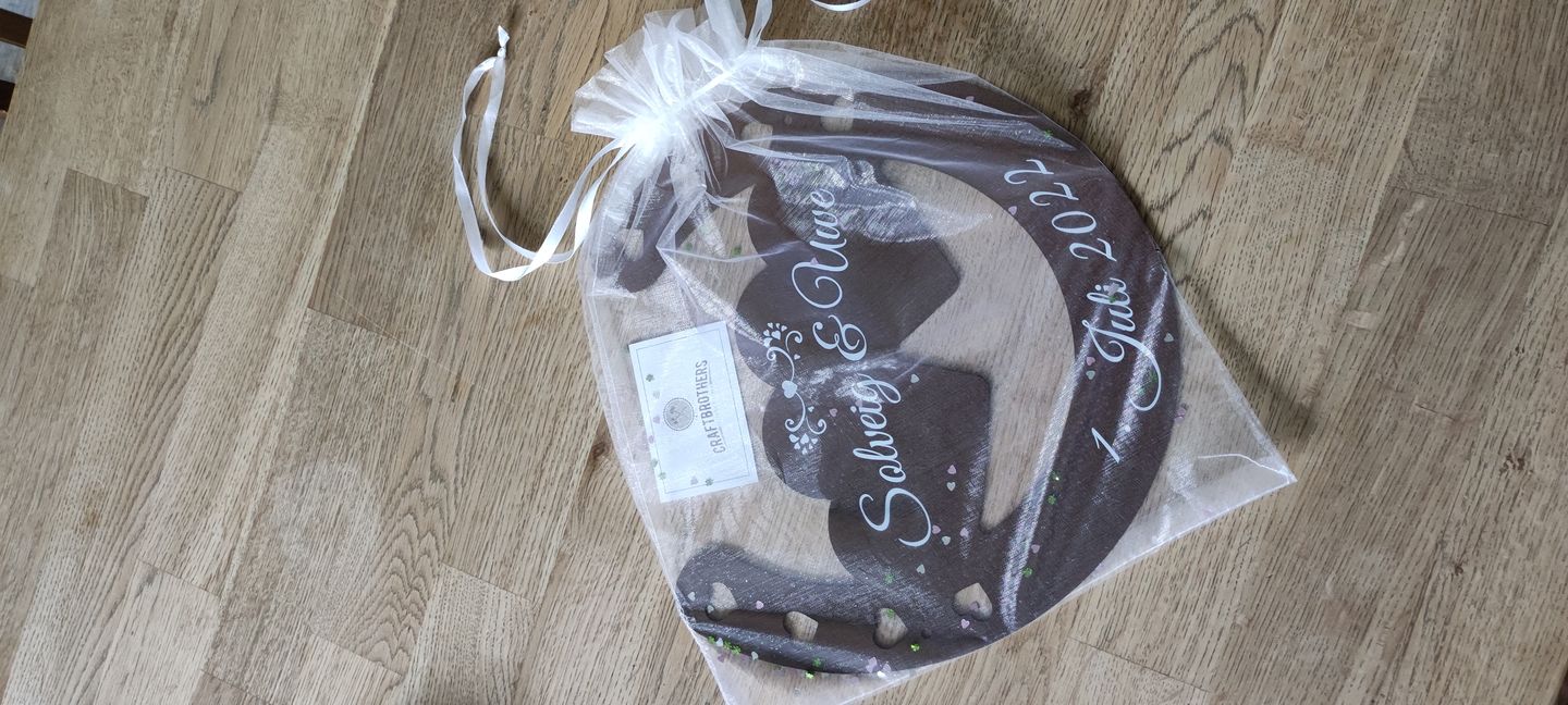 Customer photo review of Glückshufeisen aus edlem Stahl noble Design (personalisierbar) - ausgefallenes Hochzeitsgeschenk