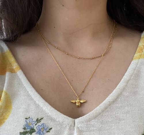 Customer photo review of Queen Bee Necklace (Gold)