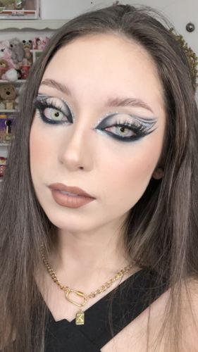 Customer photo review of New York Gogh Gray Colored Contact Lenses