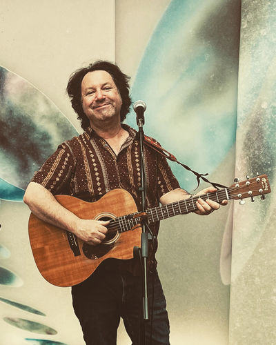 Customer photo review of Men's Retro Cotton Button Up 70s Short Sleeve Shirt