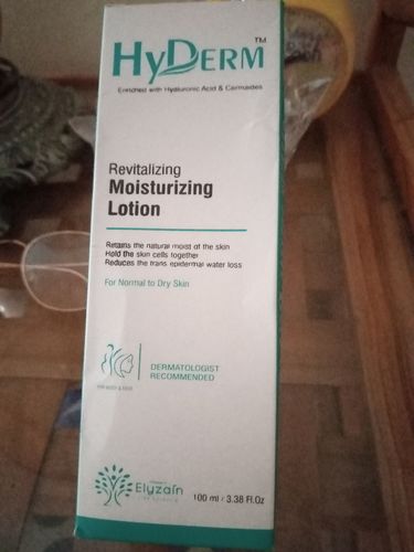 Customer photo review of Hyderm Revitalizing Moisturizing Lotion