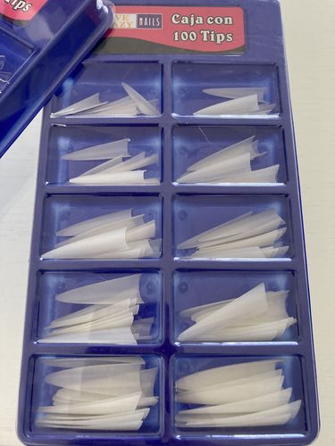 Customer photo review of Tips Long Sharp Natural 200 pzas MC Nails