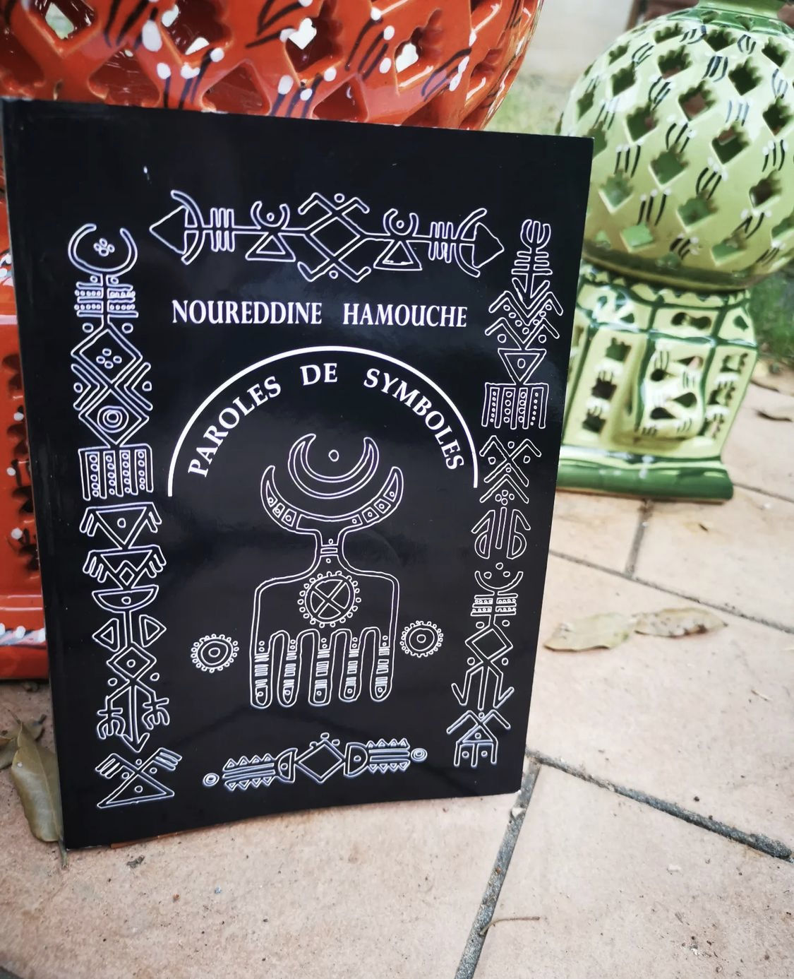 Customer photo review of Livre "Paroles de symboles" par Noureddine Hamouche.