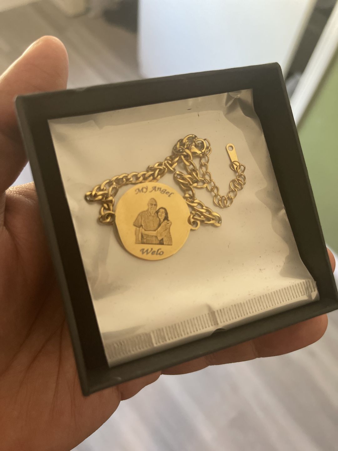 Customer photo review of Unisex Photo Bracelets Circle