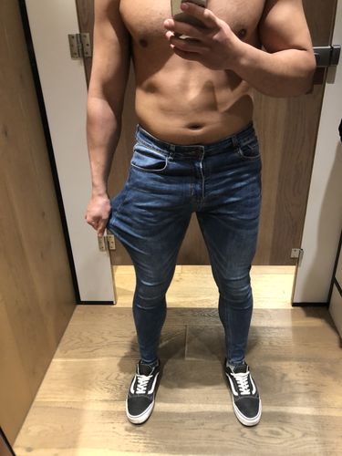 Customer photo review of KCC Men's Premium Ultra Stretch Classic Denim Jeans
