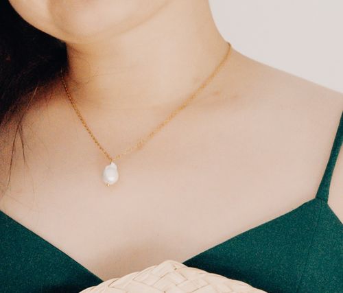 Customer photo review of Gota Pearl Necklace