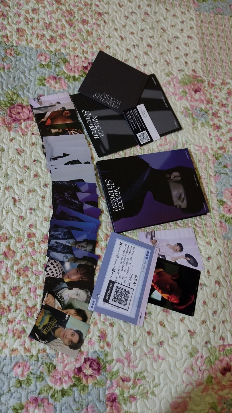 Customer photo review of SEVENTEEN - ATTACCA (9th Mini Album) - CARAT VER. - Cover a elección
