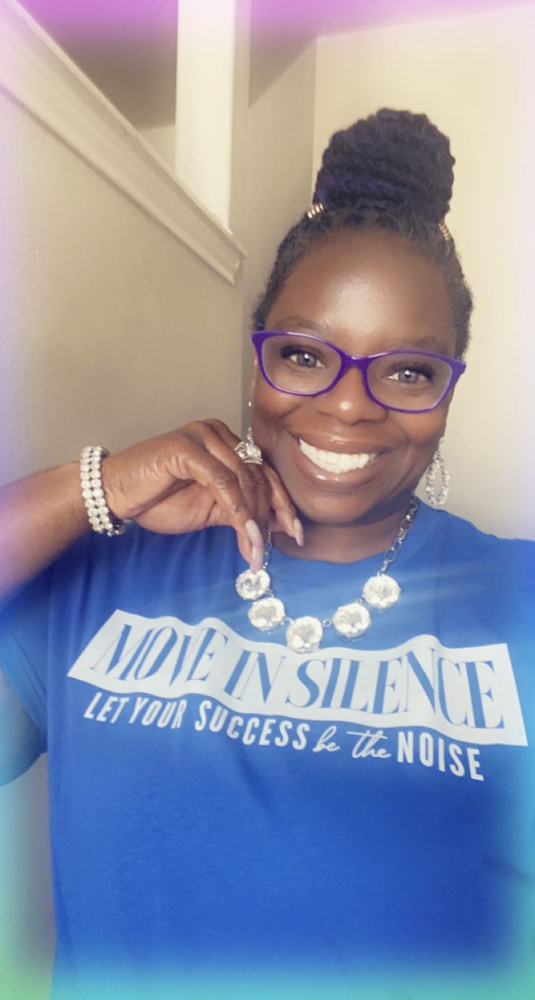Customer photo review of Move In Silence