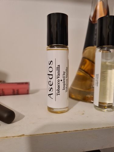 Customer photo review of TOBACCO VANILLA PERFUME OIL