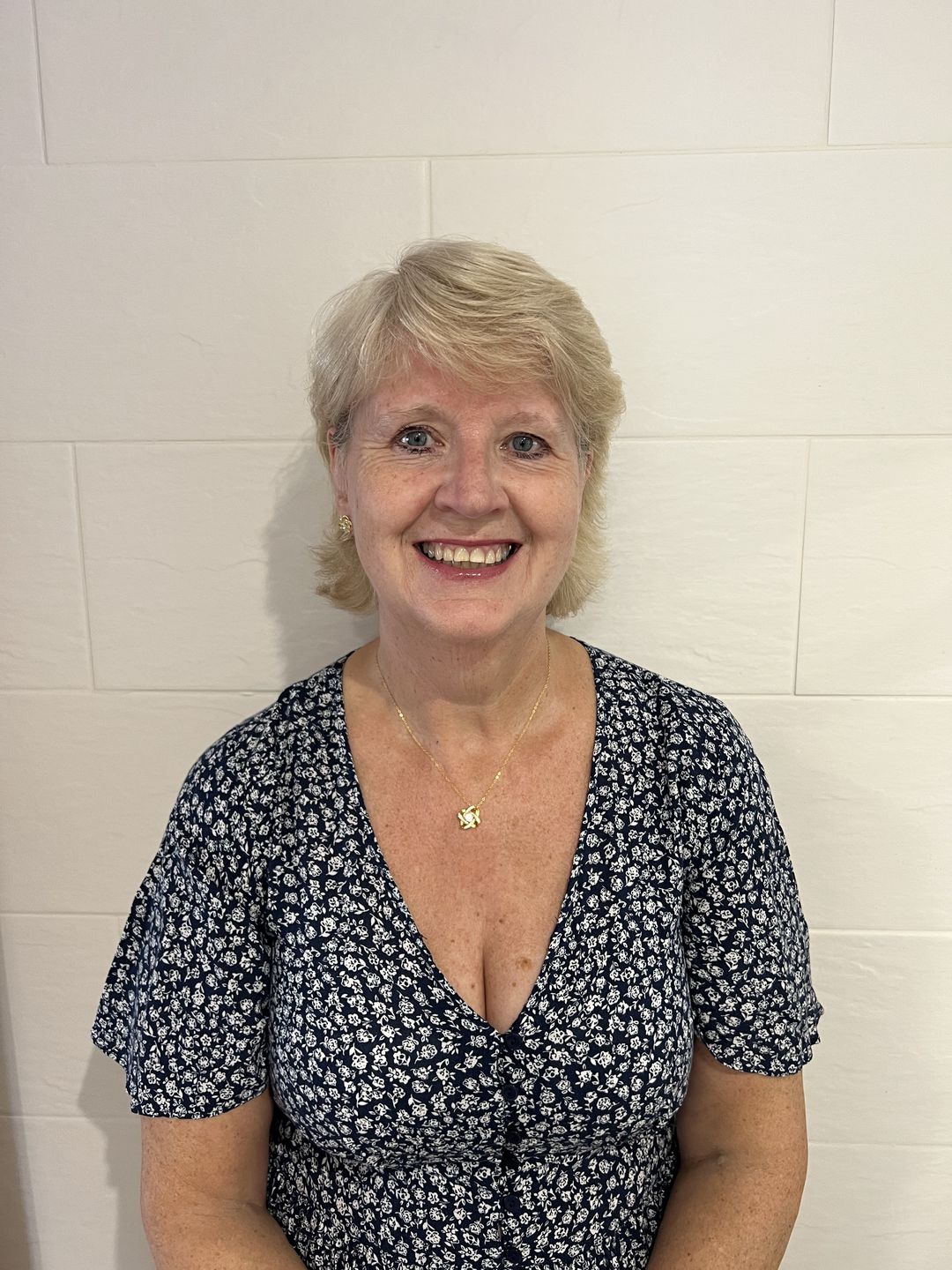 Customer photo review of To My Wonderful Wife Silver Love knot necklace