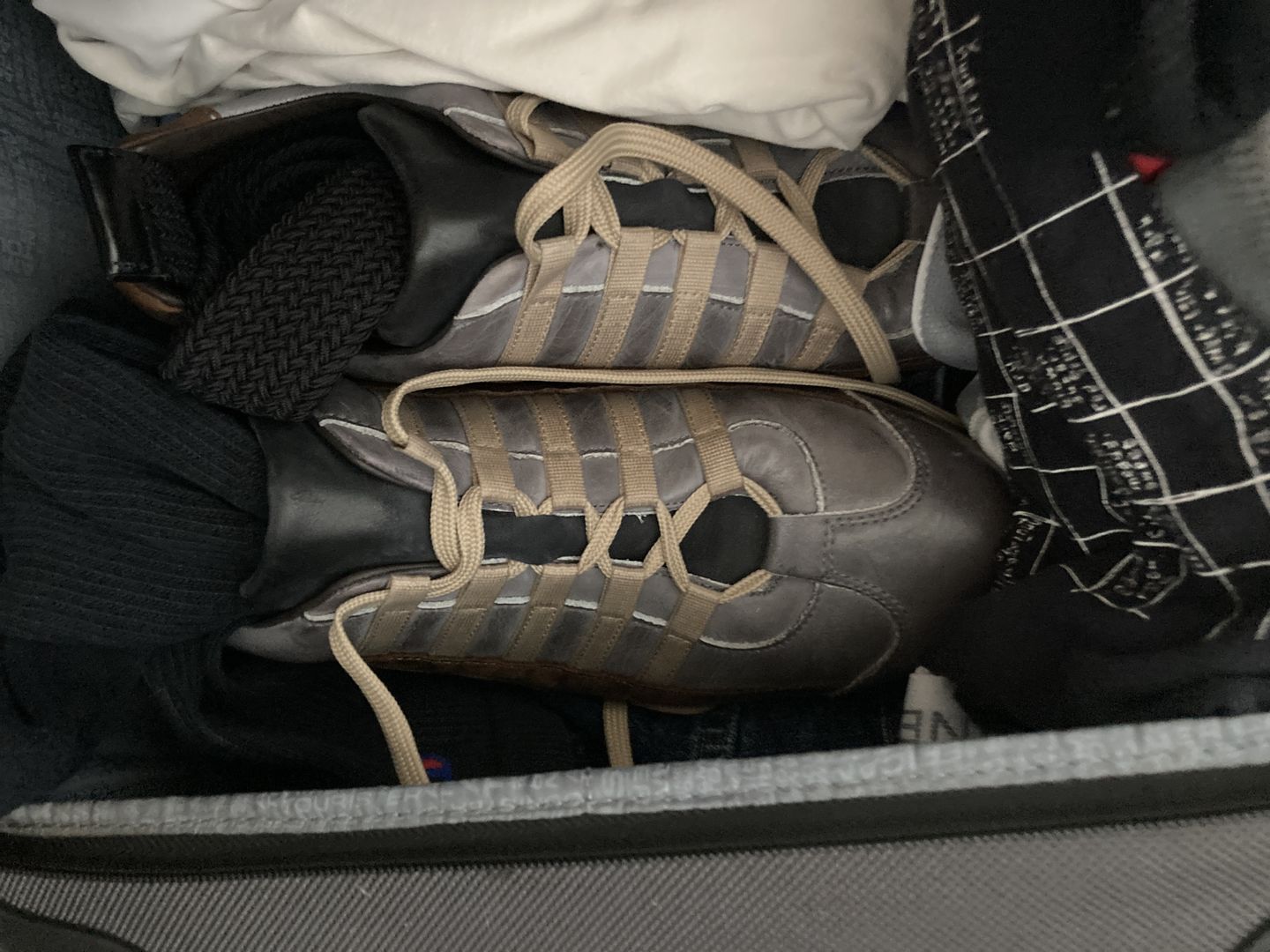Customer photo review of Men's GrandPrix Sneaker in Designo Marron (Medium and Dark Brown)