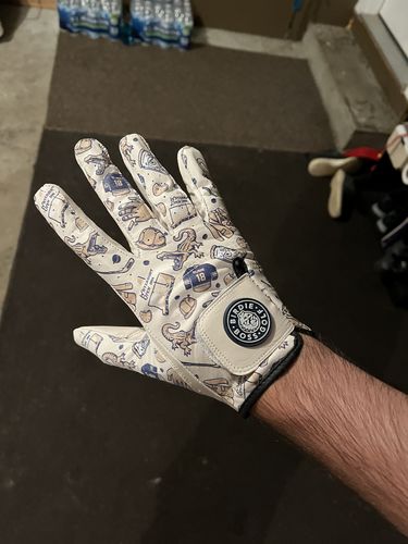 Customer photo review of GILMORE GLOVE