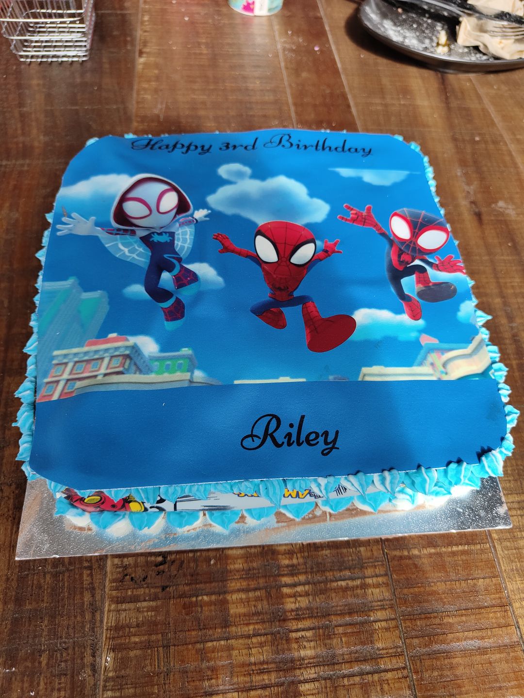 Customer photo review of 25cm x 25cm Square Custom Edible Icing Image