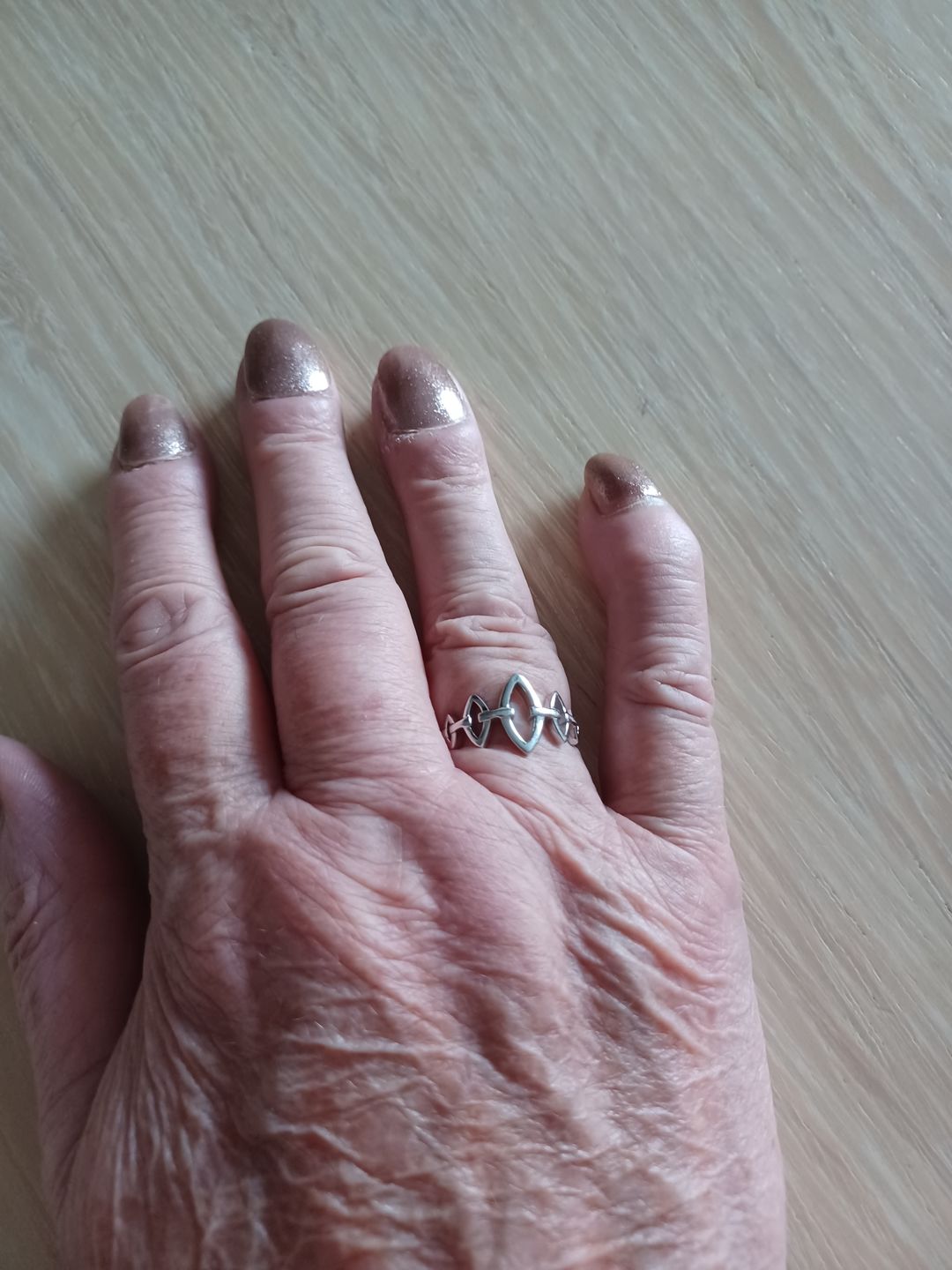 Customer photo review of Molto Multi Link Ring