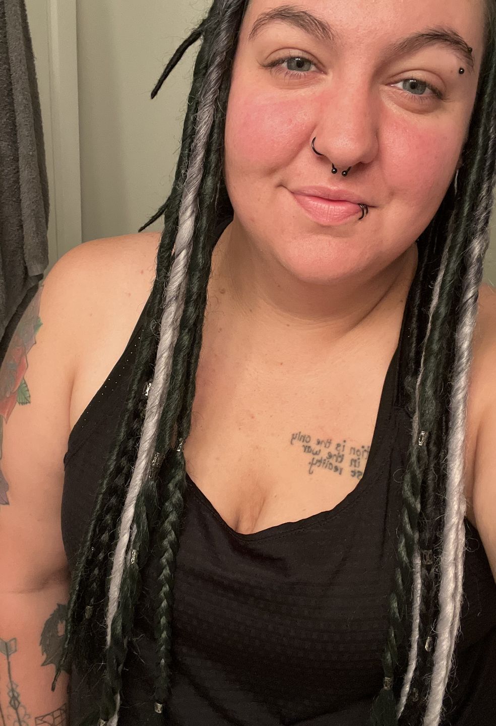 Customer photo review of Jet Black  - (1 pack of 5 Dreads)