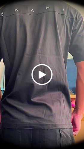 Customer video review of 'Core' - Black Oversized Tee