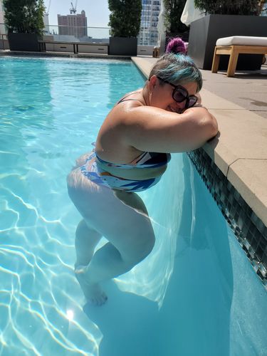 Customer photo review of 'Uplift' Plunging Bikini Top