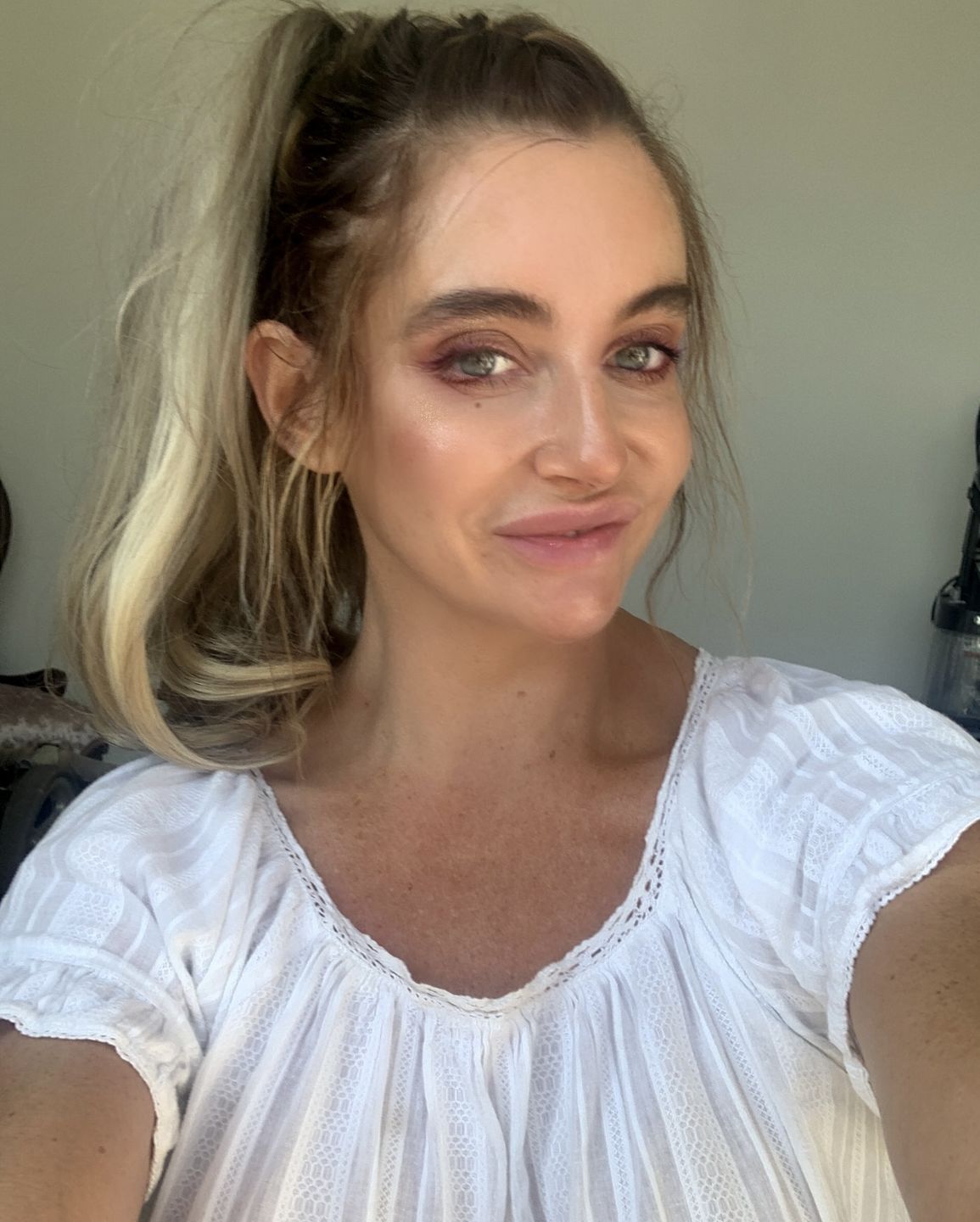 Customer photo review of Bounce Wrap Ponytail