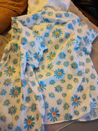 Customer photo review of Chemise à fleurs d'été boutonnée à fleurs bleues pour hommes