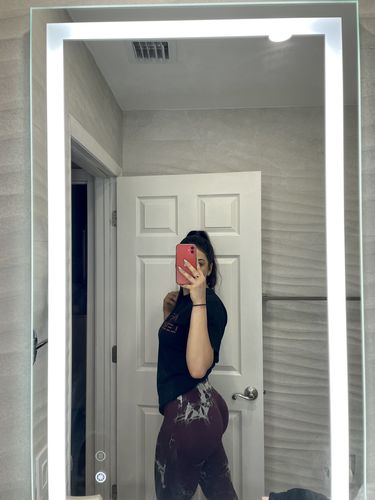 Customer photo review of Maroon Lightning Marble Scrunch Butt Leggings