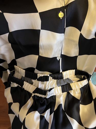 Customer photo review of Queen of Chess Versatile Short Set - Black