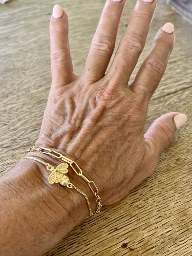 Customer photo review of Classic Bee Bracelet