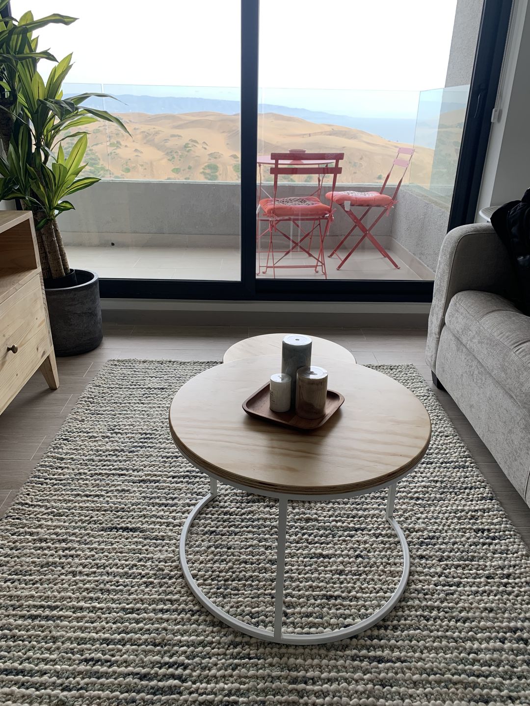 Customer photo review of Mesa de centro circular Nido