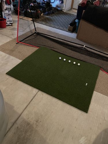 Customer photo review of FairwayHero Golf Hitting Mat