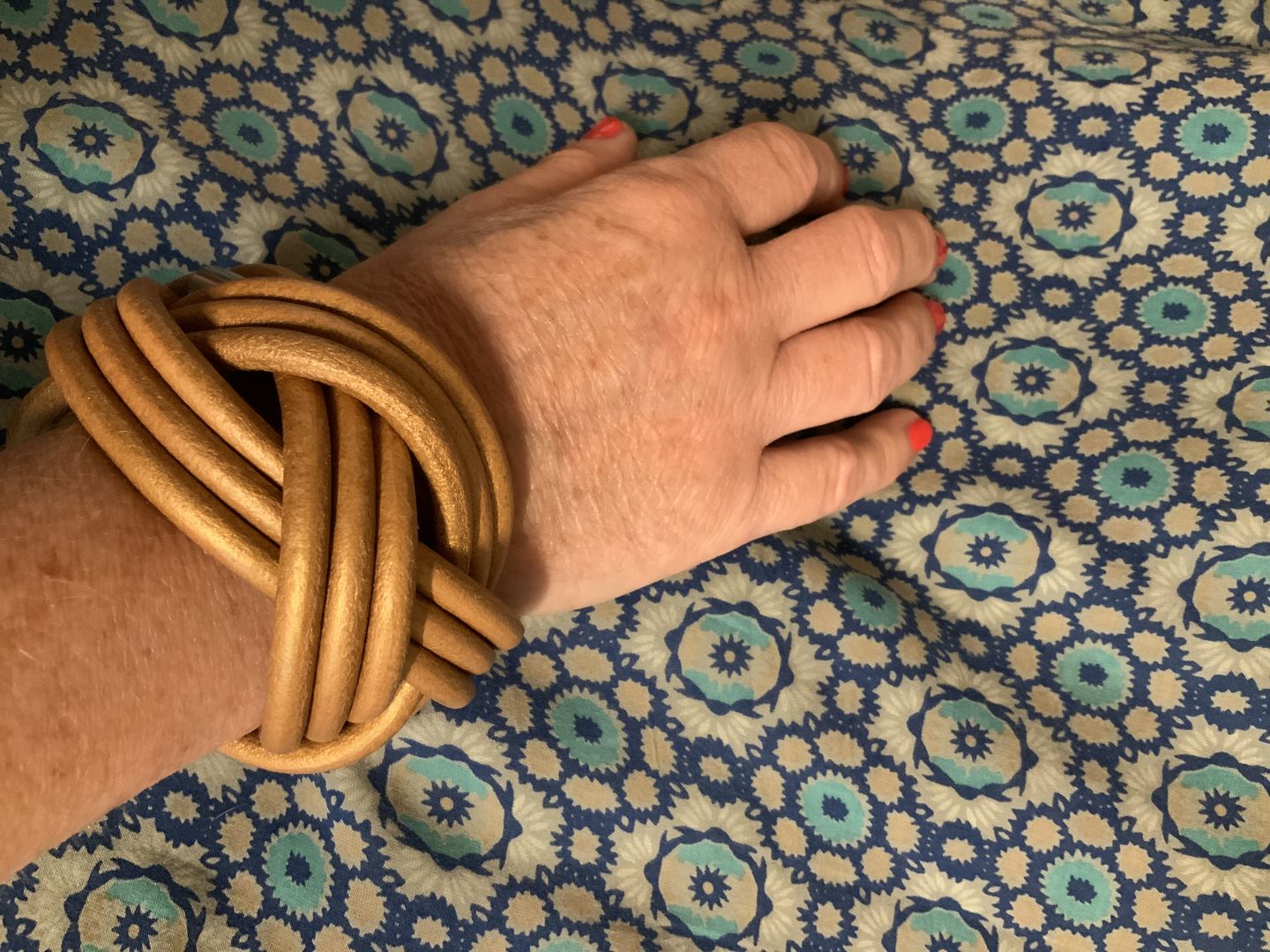 Customer photo review of Bracciale pelle Nodomoro Oro Tulsi