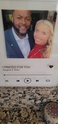 Customer photo review of Custom Song Plaque - The Best Anniversary Gift for Couples