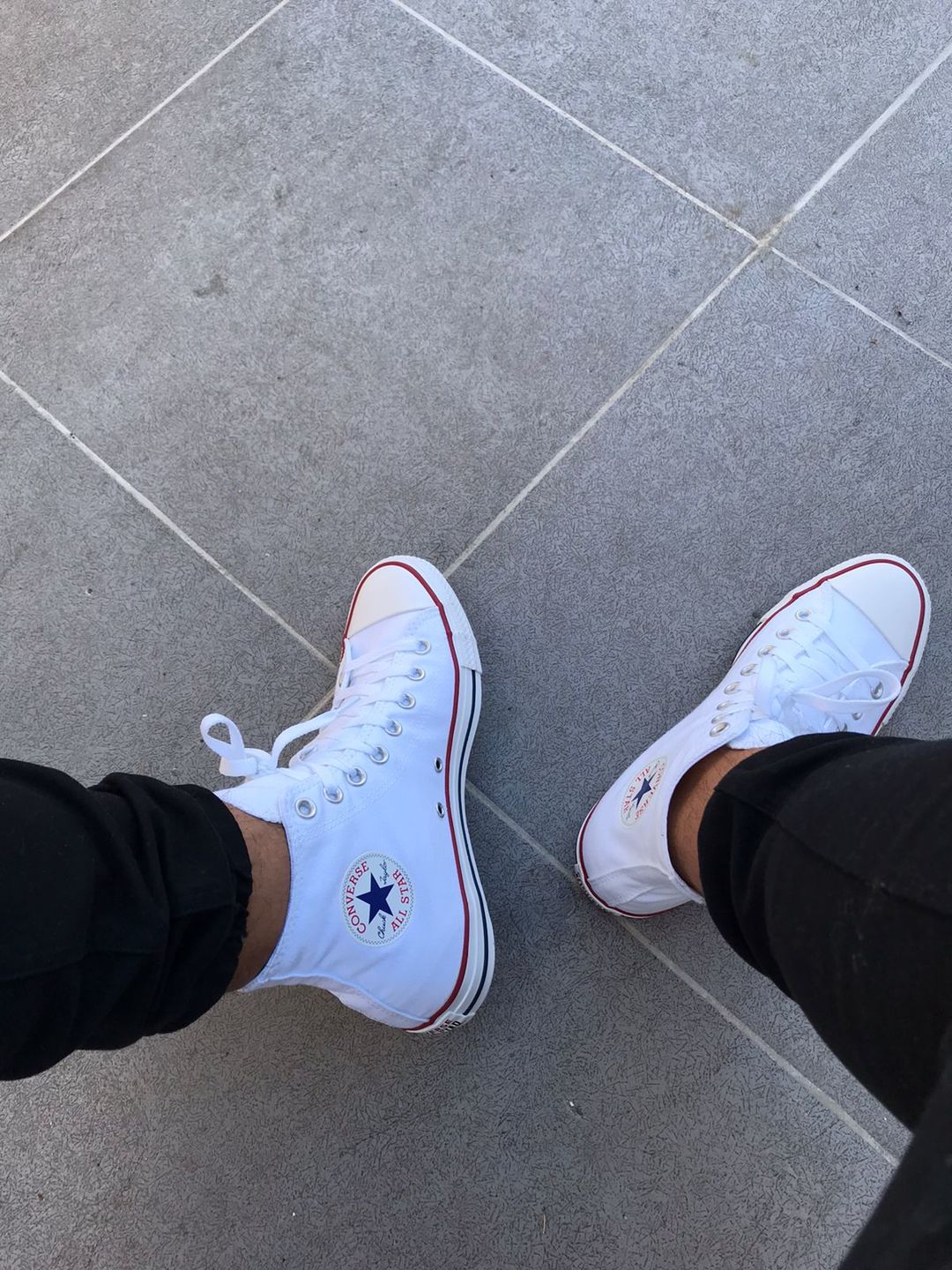 Customer photo review of Zapatilla Converse Chuck Taylor Hi Classic Hombre Blanco