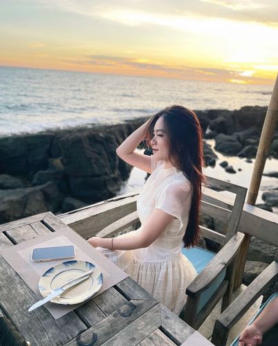 Customer photo review of Taylor Dress