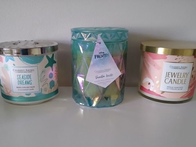 Customer photo review of Surprise Jewelry Candle
