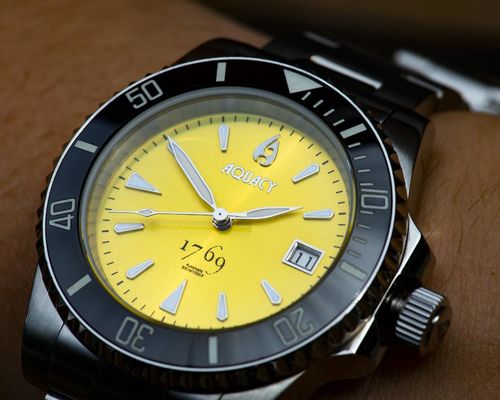 Customer photo review of Aquacy 1769 Hei Matau Men's Automatic 300M Full Luminous Dive Watch Miyota 9015 1769.FLM.B.S